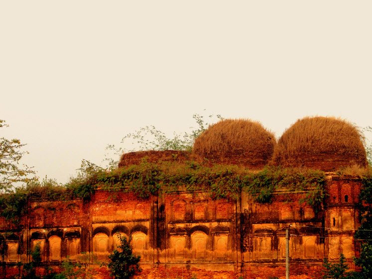 Futi Masjid, Murshidabad, West Bengal - Vushii.com Futi Masjid, Murshidabad, West Bengal - Vushii.com